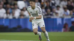 Arda Güler Real Madrid'de Yeni Rolüyle Fırtına Estiriyor! Mourinho'nun Kararı Gündem Oldu