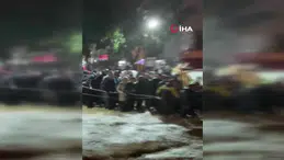 Sarıyer'de dere taştı, suda mahsur kalanlar halatla kurtarıldı