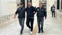 Atatürk ve Türk bayrağına hakaret iddiası! Balıkesir'de öğretmen tutuklandı