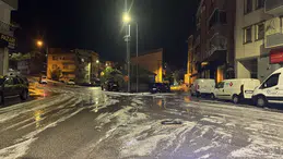 Bayburt'ta sağanak yağışın ardından fındık büyüklüğünde dolu yağdı