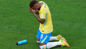 Neymar'ı hiç böyle görmediniz! Sahada gözyaşlarına boğuldu, kararını açıkladı