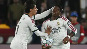 Arda Güler'den Real Madrid'e tarihi geri dönüşte iki asist! Roma karşısında 4-3'lük zafer