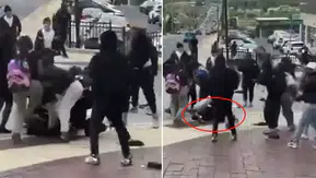 İnfial yaratan görüntü! Kalabalık grup küçük kızı linç etti, çevredekiler tezahürat yaptı