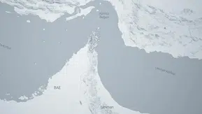 Hürmüz'de iki petrol tankerinde patlama