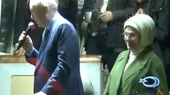 Cumhurbaşkanı Erdoğan'ın kendisine "Reis" diye seslenen vatandaşa verdiği yanıt gündem oldu