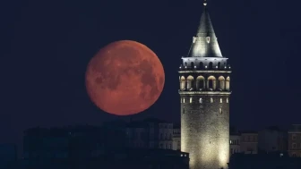 Yılın en büyük ve en parlak Süper Ay’ı çarşamba gecesi görülecek