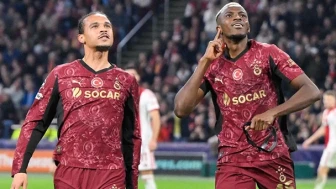 Ajax - Galatasaray maç özeti 0-3 Osimhen geceye golleriyle damga vurdu
