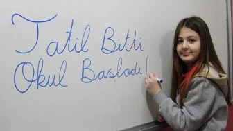 Ara tatil sona erdi: Milyonlarca öğrenci ders başı yaptı