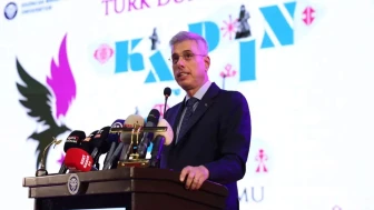 Sağlık Bakanı Memişoğlu açıkladı: 'Tüm hastanelere kreş ve anaokulu kurulacak'