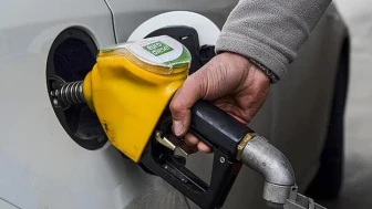 Akaryakıt fiyatları düştü benzin ve motorinde yeni indirim yolda