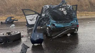 Çanakkale'de otomobil tankere arkadan çarptı: 2 kişi hayatını kaybetti
