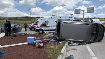 Çorum'daki kavşakta iki araç çarpıştı: Sürücü hayatını kaybetti