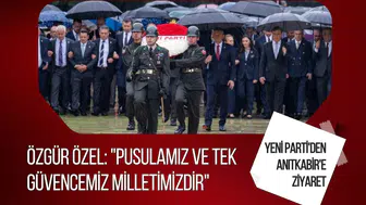 Özgür Özel, Yeni Parti heyetiyle Anıtkabir'i ziyaret etti