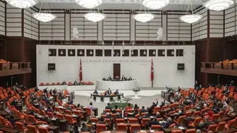 En düşük emekli aylığı 23 bin 552 liraya yükseltildi: TBMM Genel Kurulu'nda kabul edildi