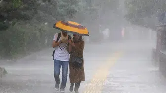 Meteoroloji 35 ili uyardı! Kuvvetli sağanak ve dolu bekleniyor