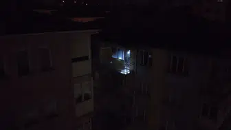 Evini yakmaya çalışan şüpheli tutuklandı: Apartman tahliye edildi