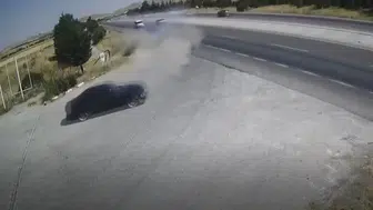 Konya'da dehşet anları kamerada! Otomobil kağıt gibi savruldu