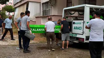 Balkondan metrelerce aşağı düştü! 82 yaşındaki kadından acı haber