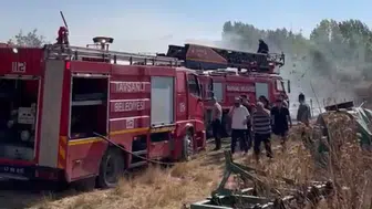 Kütahya'da samanlık yangını: 400 balya yandı