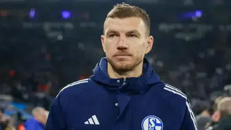 Dzeko, Schalke ile sözleşmesini uzattı