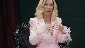 Seda Sayan’dan sosyal medyada yayılan fotoğrafa sert tepki: “Benimle alakası yok”