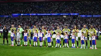 Fenerbahçe 18 yıllık hasreti bitirdi! Aziz Yıldırım’ın tribündeki hareketi gündem oldu