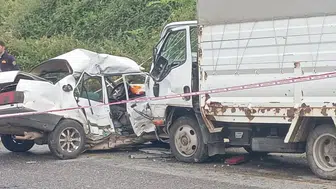 Aydın’da otomobil ile kamyonet çarpıştı: 1 kişi hayatını kaybetti