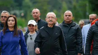 Kemal Kılıçdaroğlu Abant'ta sabah yürüyüşü yaptı