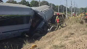 Polonya’da tren kamyonla çarpıştı: 1 kişi hayatını kaybetti