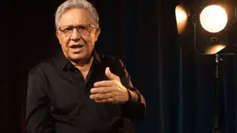 Zülfü Livaneli'den Yeni Parti açıklaması: "Yiğidim Aslanım" yerine 2 şarkı önerdi
