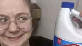 Yıkadığı çamaşır hayatına kararttı: Gözünü kaybetti