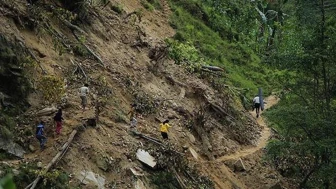 Kongo'da şiddetli toprak kayması: 13 ölü, 40 kayıp
