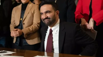 New York Belediye Başkanı Zohran Mamdani, ilk gün İsrail’e destek kararlarını iptal etti