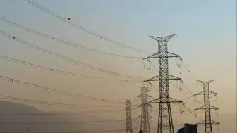 Diyarbakır'da altyapı çalışması sırasında enerji hattı hasar gördü: Elektrik kesildi