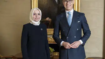 Fatma Betül Sayan Kaya’nın kız kardeşi Ayşe Hilal Sayan Koytak, Finlandiya’da göreve başladı