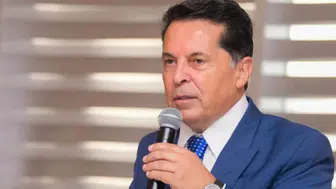 Ahmet Özer'den siyasette yeni hamle: O partiye geçti