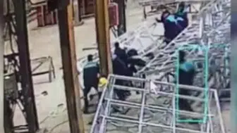 Ankara'da korkunç kaza: Çelik konstrüksiyonun altında kalan işçi yaşamını yitirdi