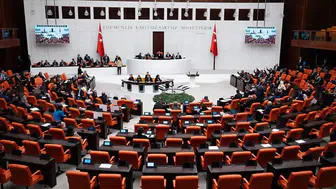 Ahmet Eşref Fakıbaba istifa etti: Meclis'te sandalye sayısı 26'ya geriledi