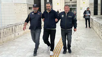 Atatürk ve Türk bayrağına hakaret iddiası! Balıkesir'de öğretmen tutuklandı