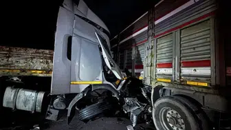 Elazığ'da 3 tır çarpıştı: 1 kişi hayatını kaybetti, 1 kişi yaralandı
