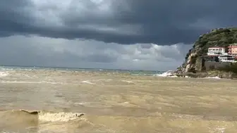 Amasra'da sabah fırtına etkili oldu, öğle saatlerinde güneş açtı