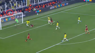 Fenerbahçe'ye 90. Dakika Şoku! Slavia Prag Beraberliği 1,4 Milyon Euroya Mal Oldu