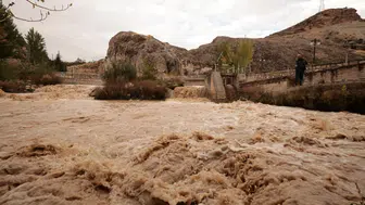 Malatya'da sağanak yağış Tohma Çayı'nı bulandırdı