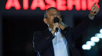 Özgür Özel'in dili sürçtü: "71 bin tane..."