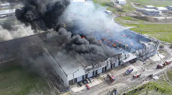 Ankara’da mobilya deposunda yangın: Müdahale sürüyor