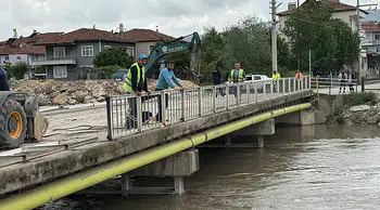 Tokat’ta taşkın alarmı: Su yükseldi, köprüler söküldü