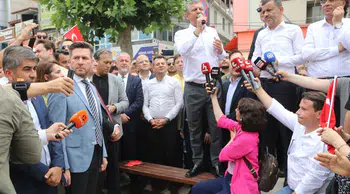 Özgür Özel'den Denizli'de dikkat çeken açıklama: "Asla geri durmayacağız"
