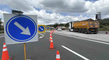 Otoyolda tadilat:  İstanbul yönü trafiğe kapatıldı