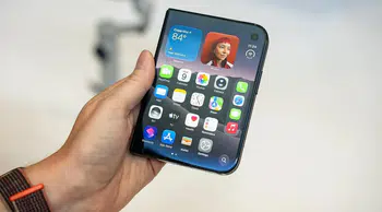 Apple'ın katlanabilir telefonu yok sattı! Stoklar 2 dakikada bitti