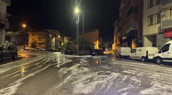 Bayburt'ta sağanak yağışın ardından fındık büyüklüğünde dolu yağdı